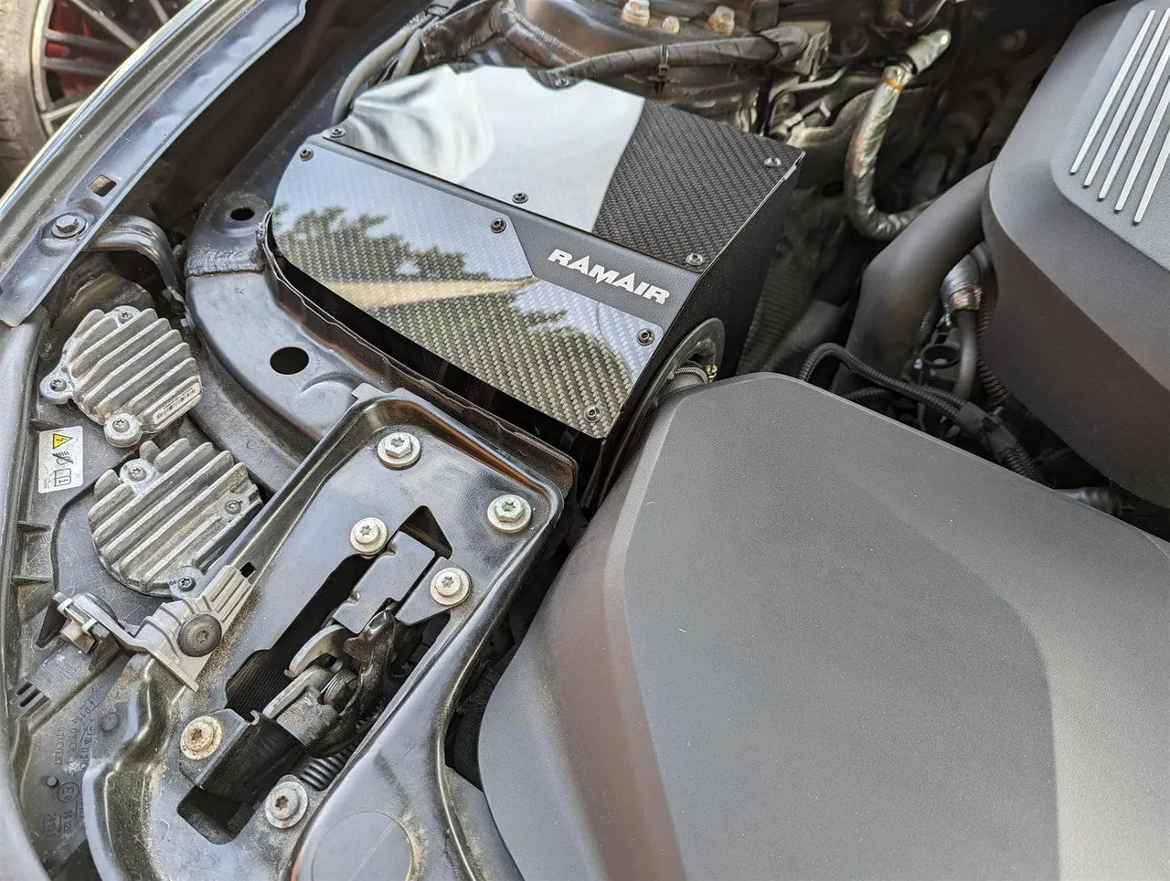 8a28e3dc883e215bd73a429040e74e49